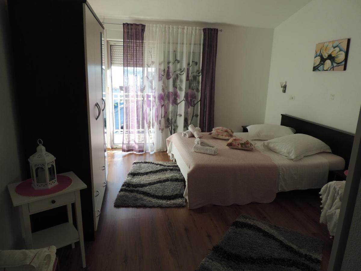 Apartments Nika Podstrana Zewnętrze zdjęcie